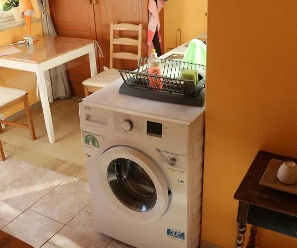 Kleine Wohngelegenheit Am Stadtrand Von