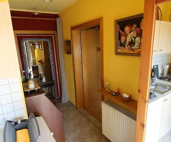 Kleine Wohngelegenheit Am Stadtrand Von Apartment *