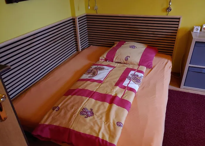 Apartment Kleine Wohngelegenheit Am Stadtrand Von *