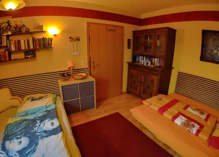 Kleine Wohngelegenheit Am Stadtrand Von Apartment