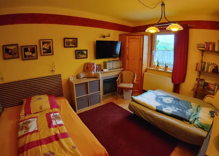 Apartment Kleine Wohngelegenheit Am Stadtrand Von Chemnitz