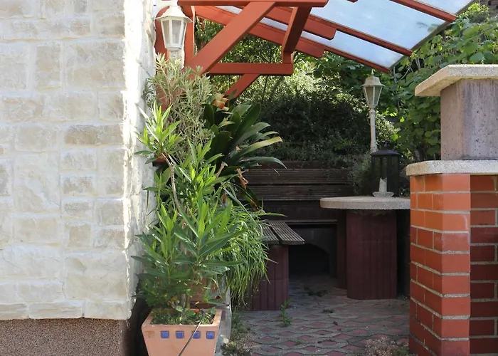 Kleine Wohngelegenheit Am Stadtrand Von Apartment Chemnitz