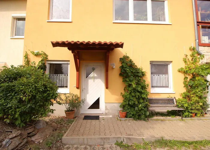 Kleine Wohngelegenheit Am Stadtrand Von